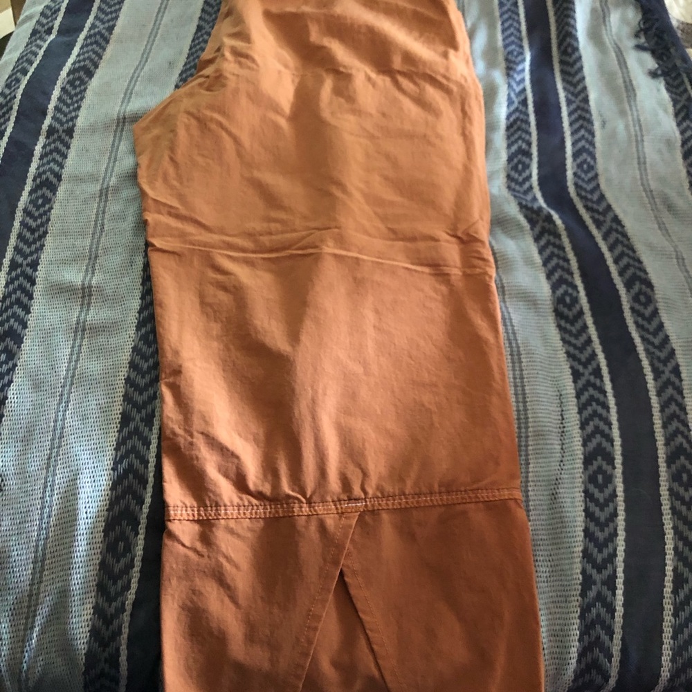 Capris - Picture 2 of 3